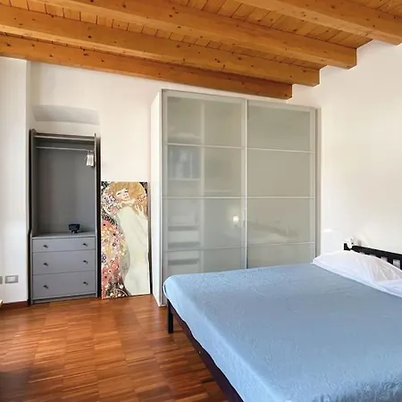 La Casa Azzurra - Affitti Brevi Italia * Lecco